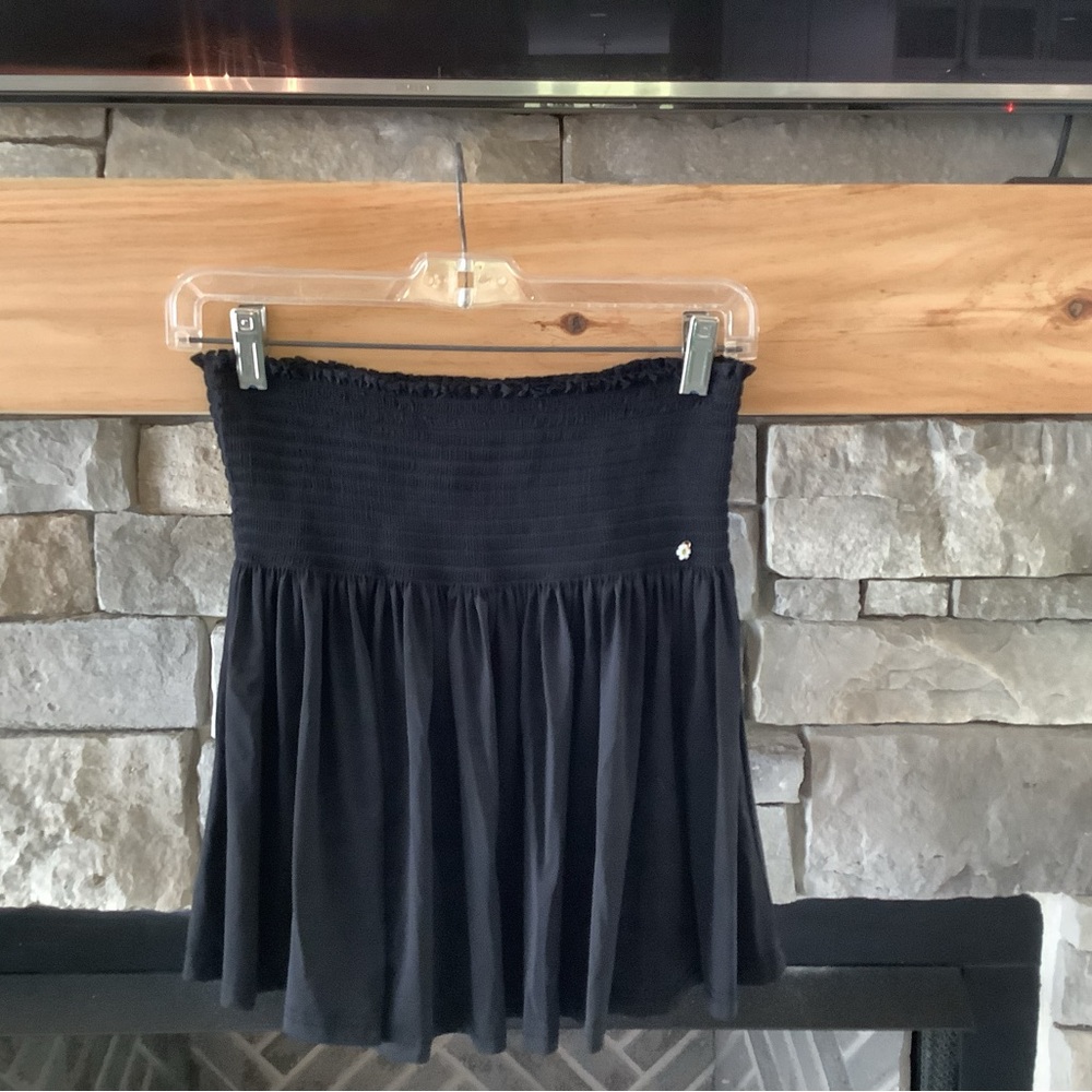 Black skort